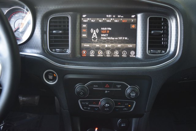 2017 Dodge Charger SXT