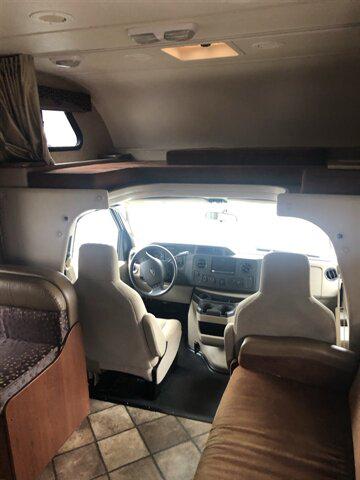 2014 Ford E-450 Cutaway THOR