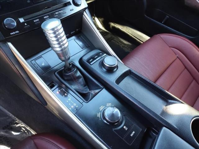 2014 Lexus IS 250 4dr Sport Sdn Auto RWD