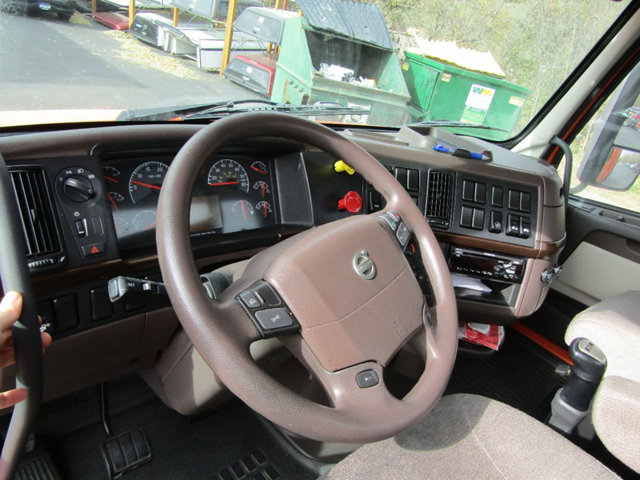 2016 Volvo Vnl n