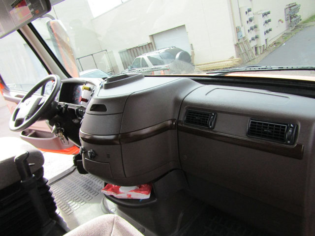 2016 Volvo Vnl n