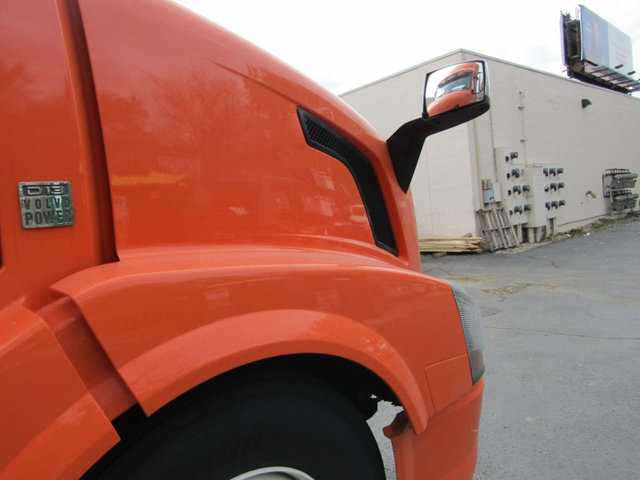 2016 Volvo Vnl n