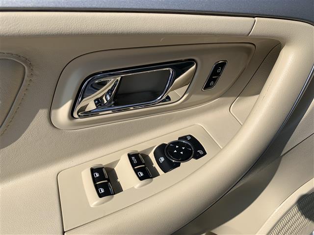2018 Ford Taurus SEL