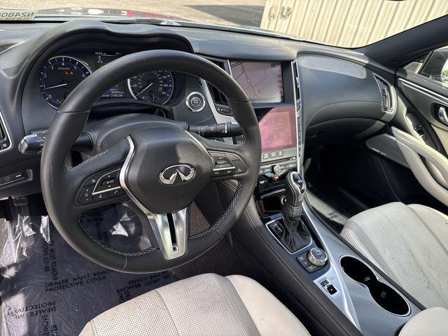 2017 INFINITI Q60 2.0t Premium