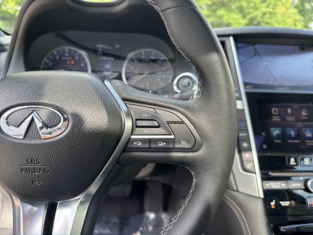 2017 INFINITI Q60 2.0t Premium
