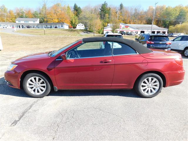 2012 Chrysler 200 Touring