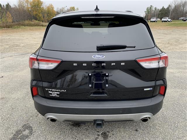2020 Ford Escape Titanium