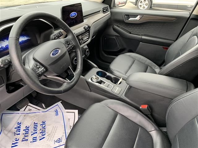 2020 Ford Escape Titanium