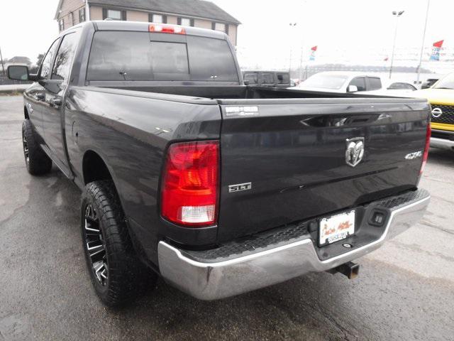 2019 Ram 1500 Classic SLT Crew Cab 4x4 6'4" Box