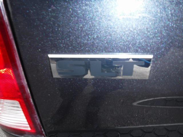 2019 Ram 1500 Classic SLT Crew Cab 4x4 6'4" Box