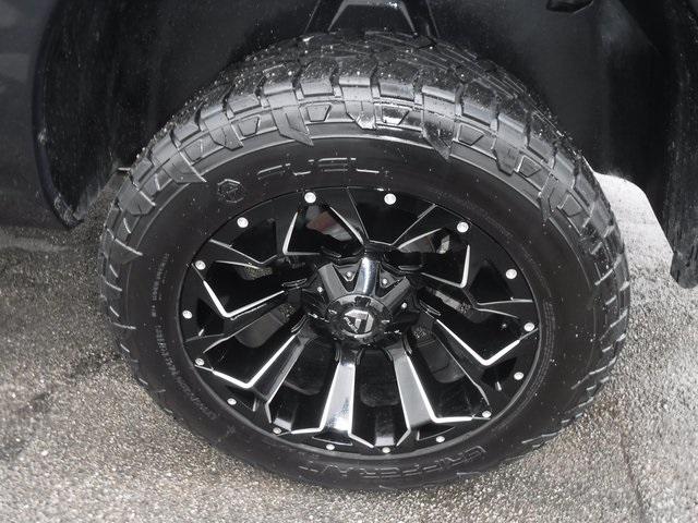 2019 Ram 1500 Classic SLT Crew Cab 4x4 6'4" Box