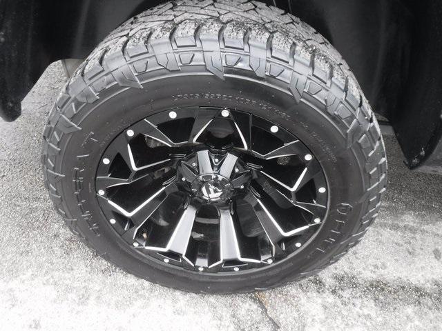 2019 Ram 1500 Classic SLT Crew Cab 4x4 6'4" Box