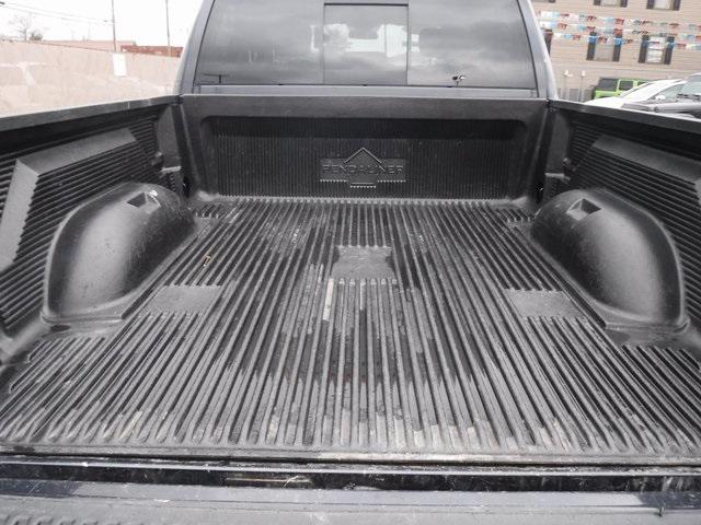 2019 Ram 1500 Classic SLT Crew Cab 4x4 6'4" Box