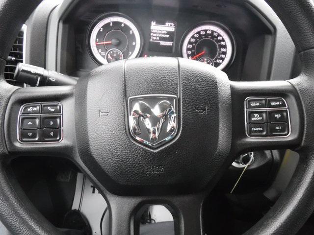 2019 Ram 1500 Classic SLT Crew Cab 4x4 6'4" Box
