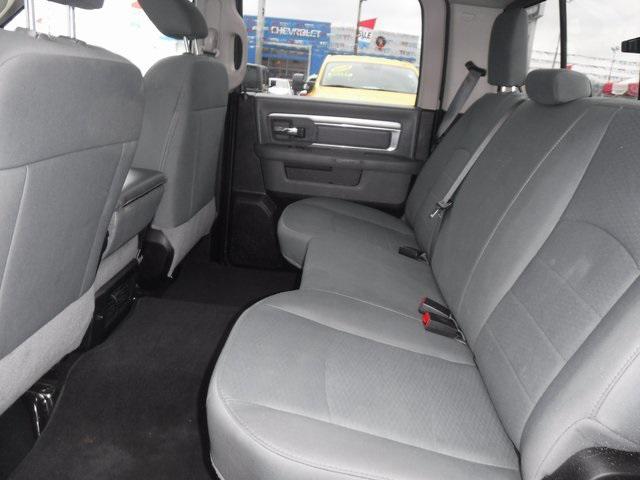 2019 Ram 1500 Classic SLT Crew Cab 4x4 6'4" Box