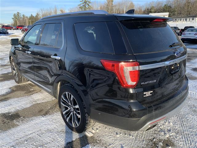 2017 Ford Explorer Platinum