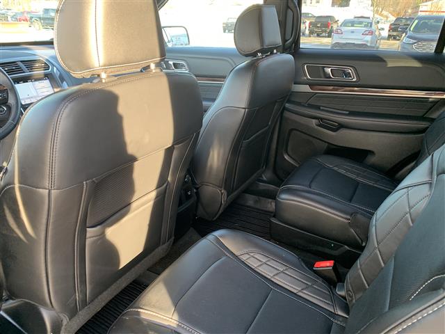 2017 Ford Explorer Platinum
