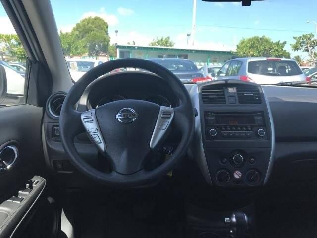 2016 Nissan Versa 1.6 SV