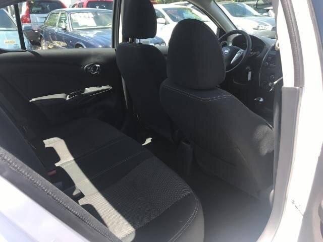 2016 Nissan Versa 1.6 SV