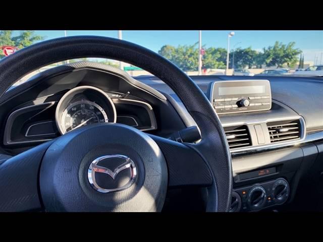 2015 Mazda Mazda3 i SV