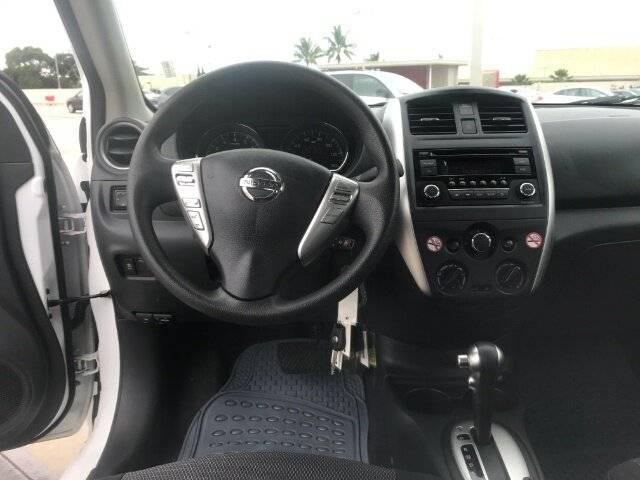 2016 Nissan Versa 1.6 SV