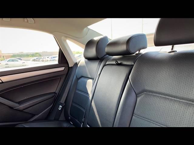 2015 Volkswagen Passat 1.8T Wolfsburg Edition