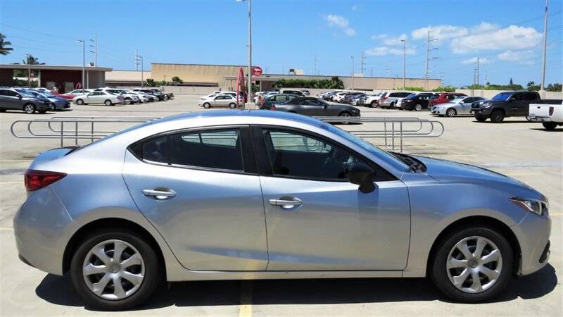 2015 Mazda Mazda3 i SV