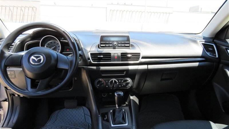 2015 Mazda Mazda3 i SV