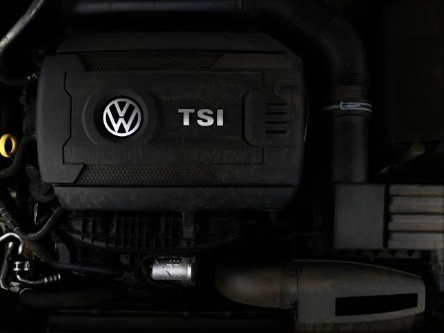 2015 Volkswagen Passat 1.8T Limited Edition
