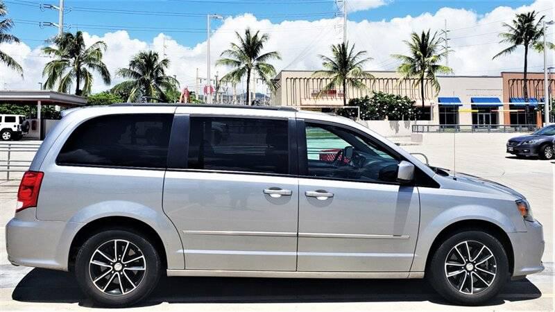 2016 Dodge Grand Caravan R/T