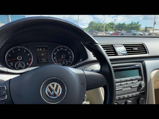 2015 Volkswagen Passat 1.8T Wolfsburg Edition
