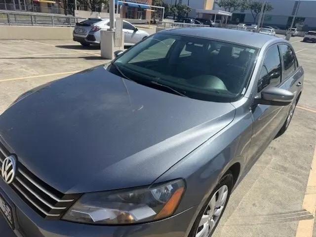 2014 Volkswagen Passat 1.8T S