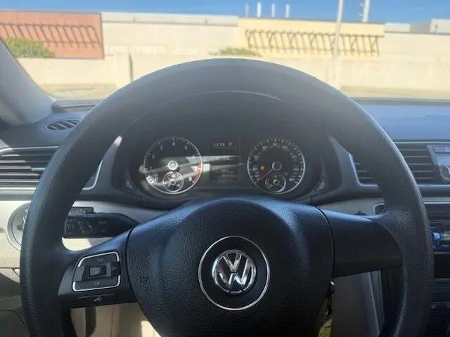 2014 Volkswagen Passat 1.8T S