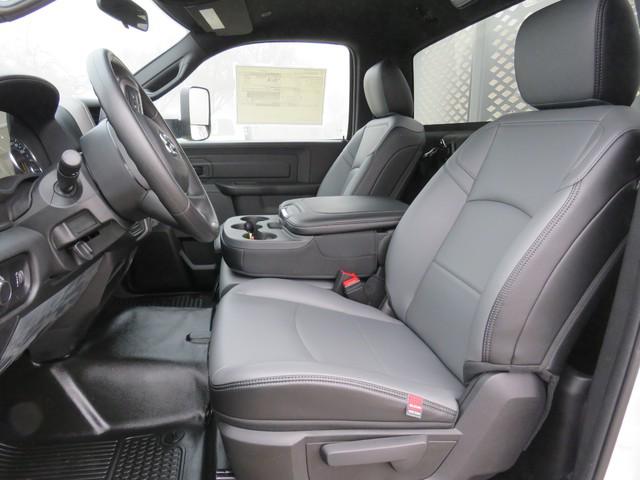 2021 Ram Ram 5500 Chassis Cab Tradesman/SLT