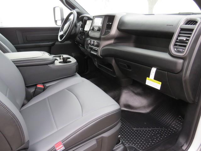 2021 Ram Ram 5500 Chassis Cab Tradesman/SLT