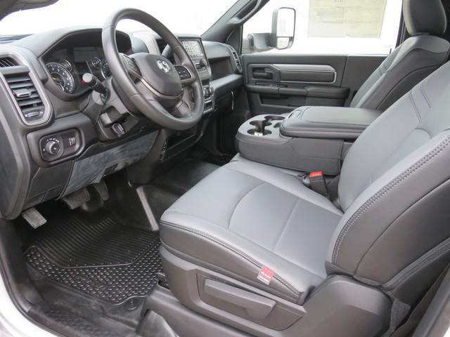 2021 Ram Ram 5500 Chassis Cab Tradesman/SLT