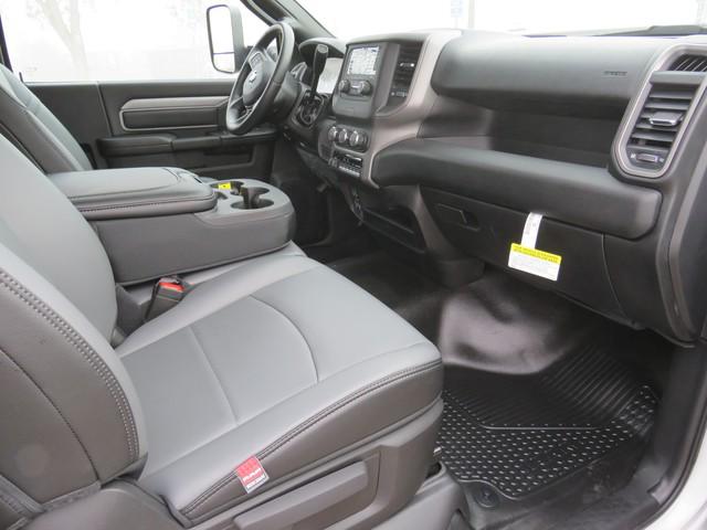 2021 Ram Ram 5500 Chassis Cab Tradesman/SLT