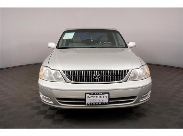 2000 Toyota Avalon XL Sedan 4D