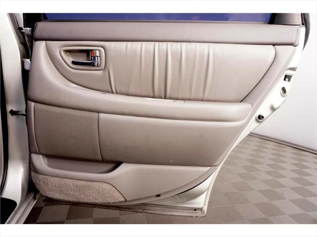 2000 Toyota Avalon XL Sedan 4D
