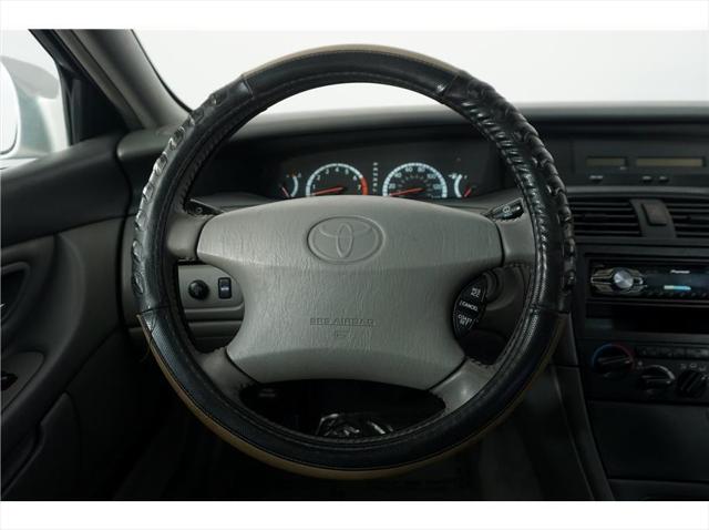 2000 Toyota Avalon XL Sedan 4D