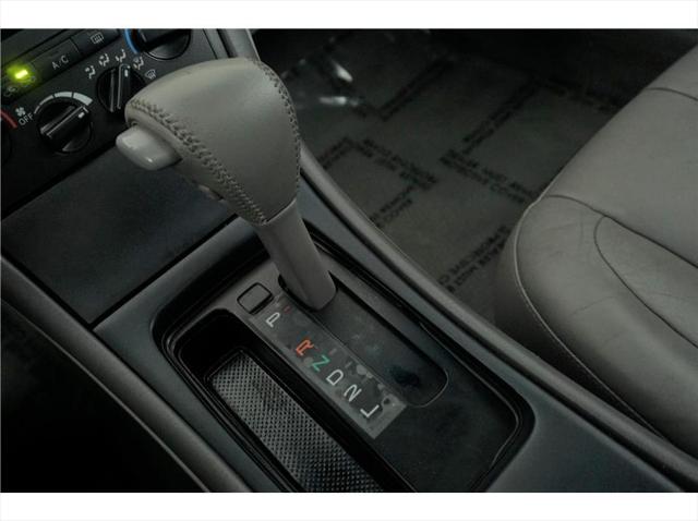 2000 Toyota Avalon XL Sedan 4D