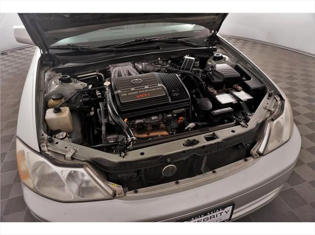 2000 Toyota Avalon XL Sedan 4D
