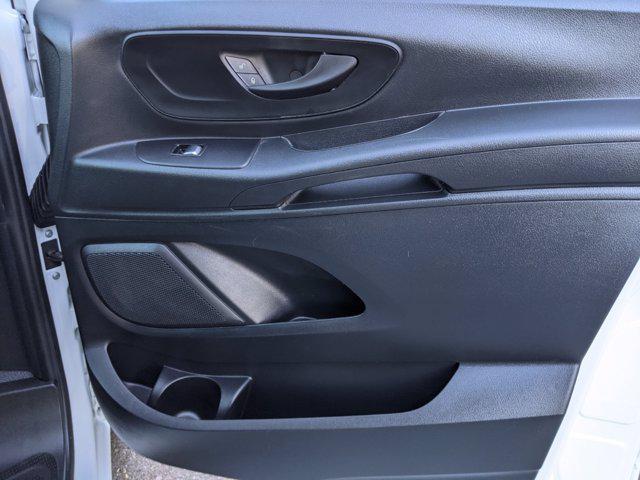 2018 Mercedes-Benz Metris Standard Roof 126" Wheelbase