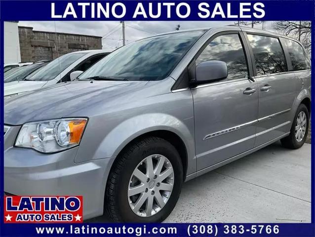 2016 Chrysler Town & Country Touring