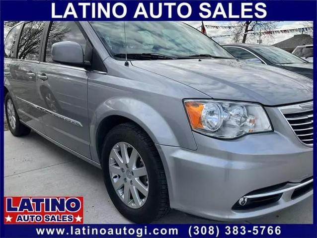 2016 Chrysler Town & Country Touring