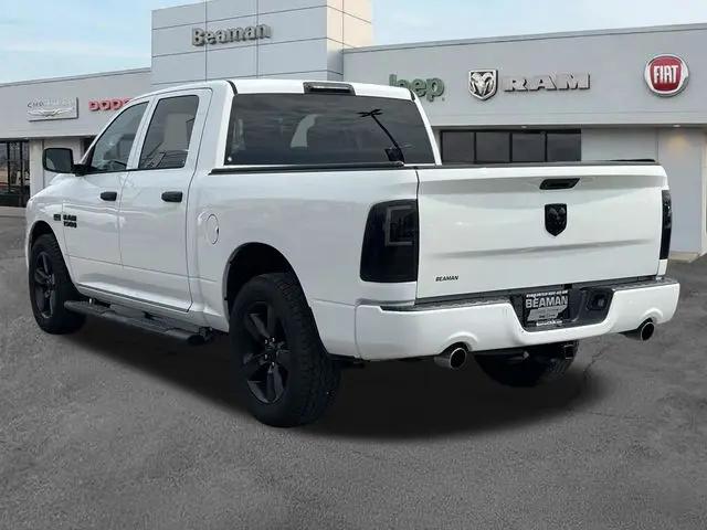 2017 Ram 1500 Express Crew Cab 4x2 57 Box