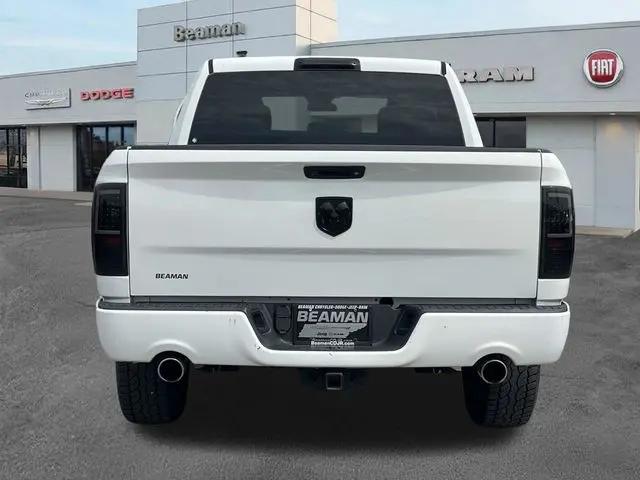 2017 Ram 1500 Express Crew Cab 4x2 57 Box