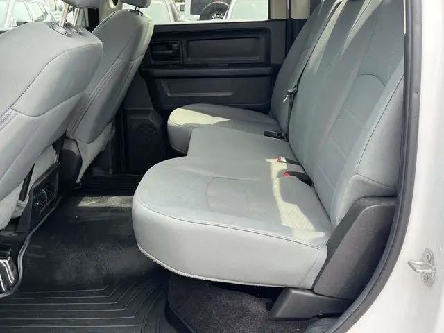 2017 Ram 1500 Express Crew Cab 4x2 57 Box