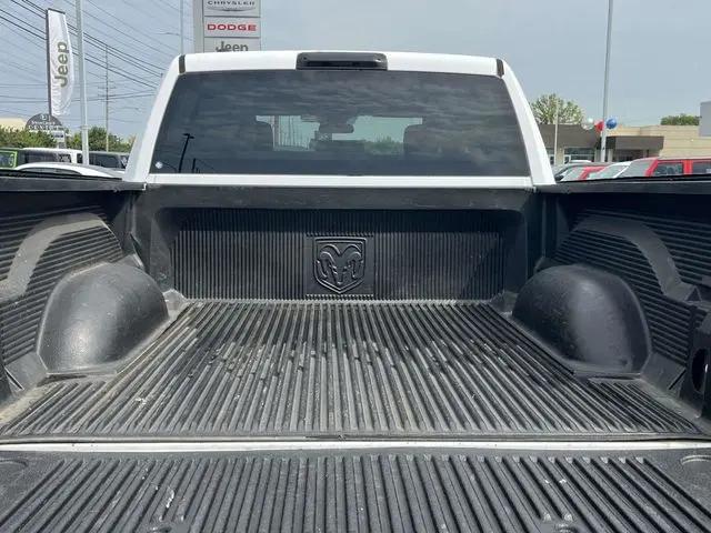 2017 Ram 1500 Express Crew Cab 4x2 57 Box