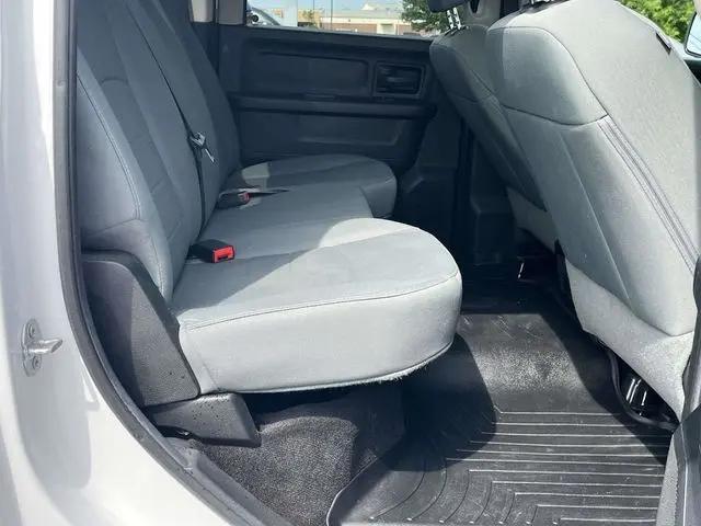2017 Ram 1500 Express Crew Cab 4x2 57 Box
